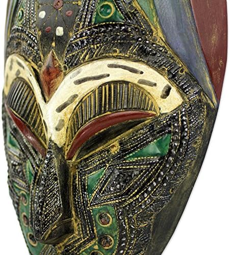 Máscara de madeira com tema de Animal Novica, multicolor 'Anoma Kese'