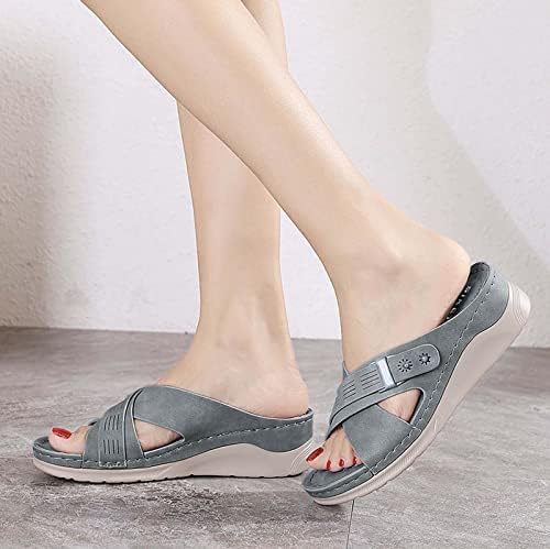 Flipers de cinta transversal femininos deslizam em sapatos de sandália internos e externos sandálias de cunha de cor sólidas