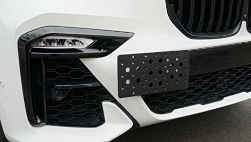 Placa de reboque de reboque de pára-choque dianteiro Suporte de montagem para BMW X7 M Pacote M e M 2019-2022, conjunto de placas Wread W parafusos de parafuso exclusivos e tampas de parafuso preto, kit de montagem de etiqueta de licença, acessórios para carro