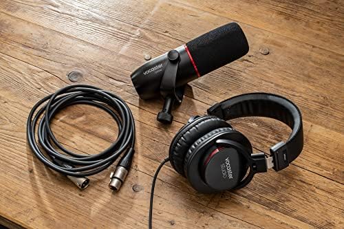 FocusRite Vocaster Two - Interface de podcasting para gravar host e hóspedes. Duas entradas de microfone e duas saídas de