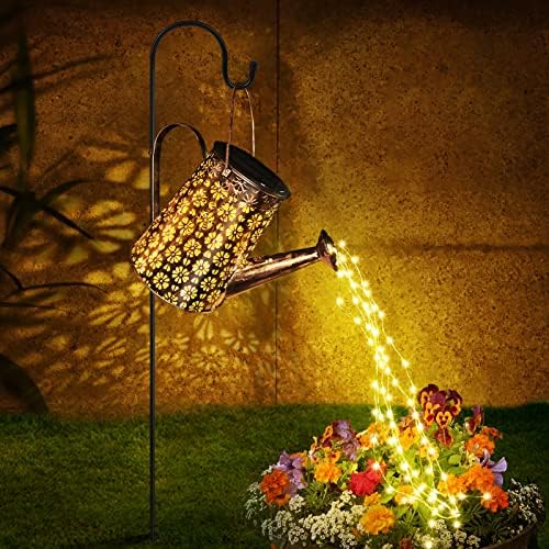 A mata a rega solar lata com luzes, decoração solar de jardim ao ar livre à prova d'água Luzes paisagísticas de lanterna pendurada