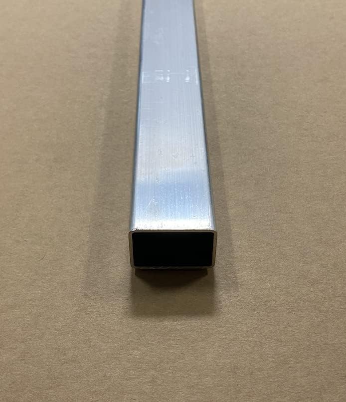 1 x 1,5 x 72 Tubo de retângulo de alumínio - cantos lisos arredondados - 1/16 de espessura