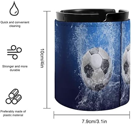 Gotas de água em torno de bandejas de cinzas de cinzas de couro de futebol