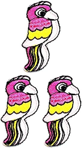 Kleenplus 3pcs. Mini desenho animado rosa papaga rosa patch bordado bordado ferro em costura em emblema para jaquetas