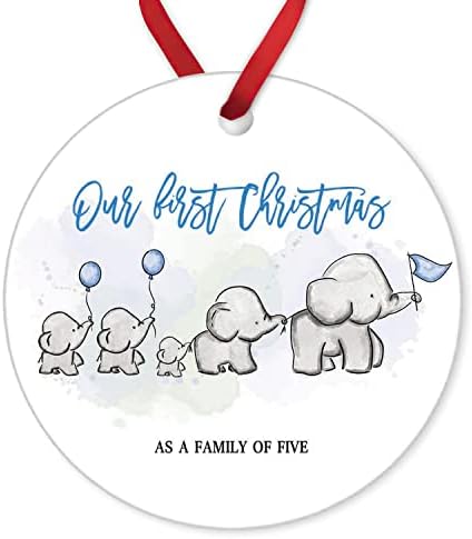 AROGGELD Nosso primeiro Natal como uma família de cinco redondo ornamento de cerâmica Ornamento de Natal para o novo Pais do bebê Presente Declarado Duas-Lados Decorações de Árvores de Natal 3 polegadas, branco